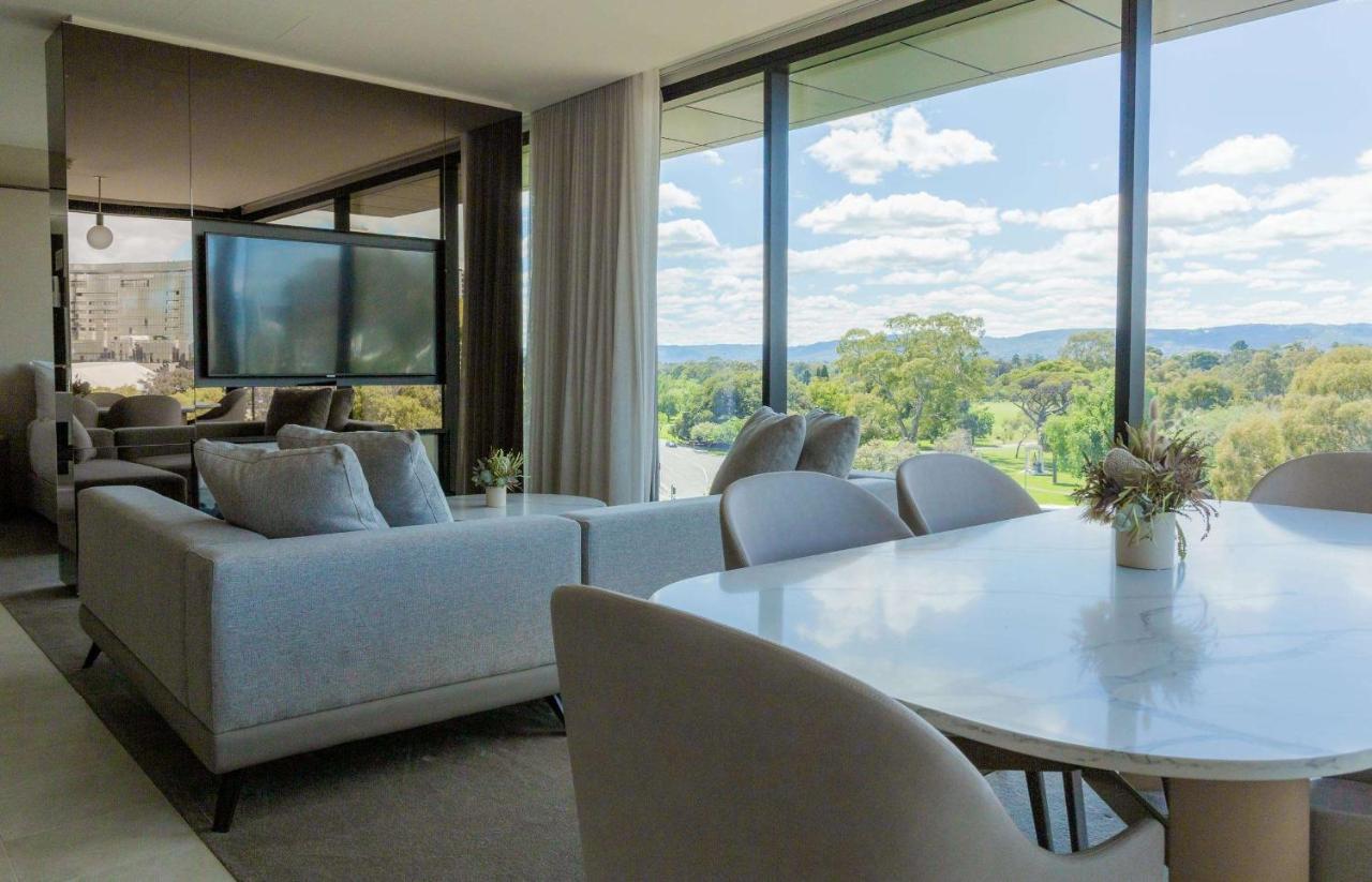 Oval Hotel At Adelaide Oval Dış mekan fotoğraf The interior of a typical apartment at the One Riverfront development