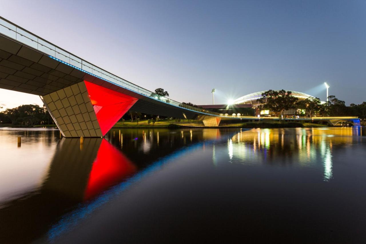 Oval Hotel At Adelaide Oval Dış mekan fotoğraf The Australian Institute of Sport, the home of Australian Institute of Sport, is located in the Australian Capital Territory.